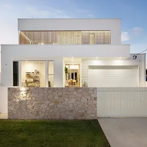 47 Theresa Street Golden Holiday home Golden Beach